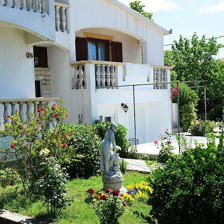 Apartman Cavka Zára